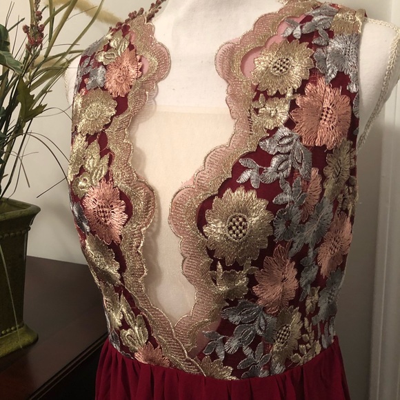 STUNNING PARTY DRESS/FORMAL DRESSES - Picture 6 of 6